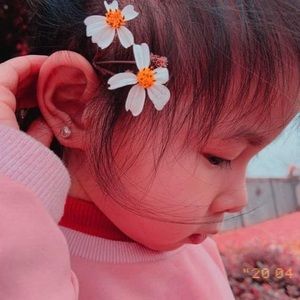 Meet your Posher, Iris